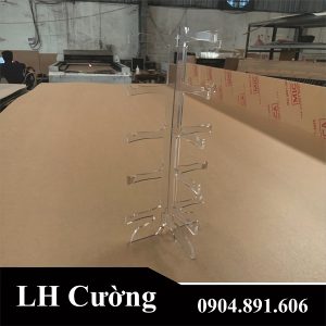 kệ mica trưng bày kính mắt