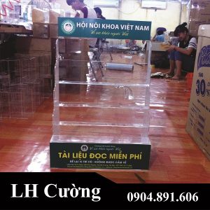 kệ trưng bày mica 5 tầng
