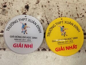 huy hiệu cài áo mica tại Hà Nội