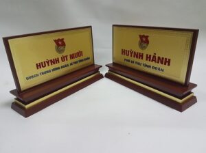 biển chức danh lãnh đạo cao cấp