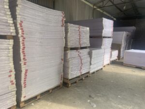 Fomex, alu, mica luôn đầy kho với nhiều độ dày và màu sắc khác nhau
